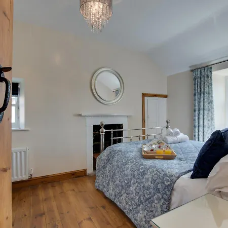 Holly Tree Holiday home *